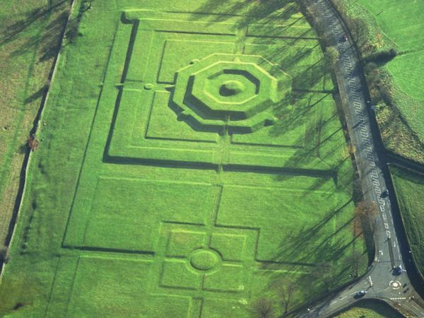 The Kings Knot formal garden earthworks